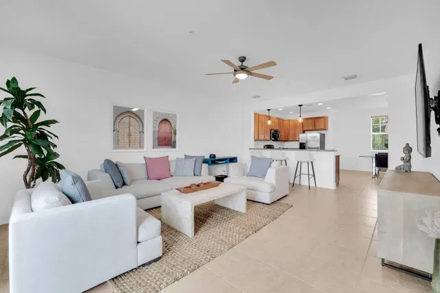 CODA Delray Beach Residence photo 9