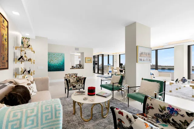 The Plaza of The Palm Beaches Unit 11ef photo 4