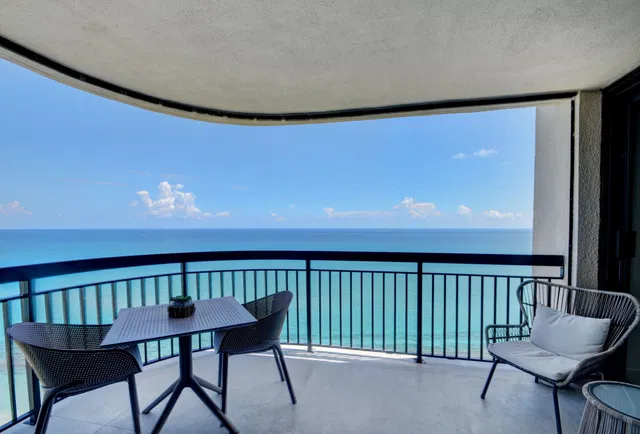 Eastpointe Singer Island Unit 16i photo 2