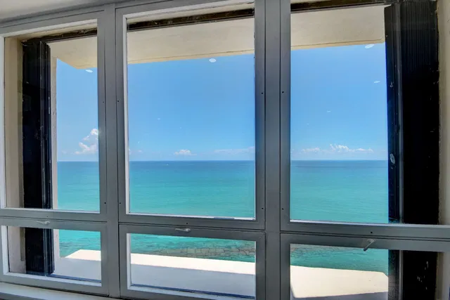 Eastpointe Singer Island Unit 16i photo 8