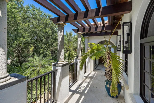 Bear's Club Residence photo 5