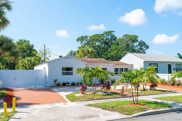 West Palm Beach Residence photo 4