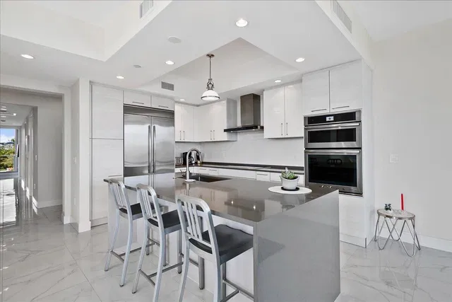 Water Club North Palm Beach Unit 404-S photo 3