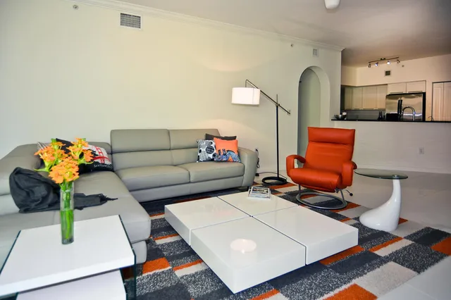The Astor Unit 502 photo 4