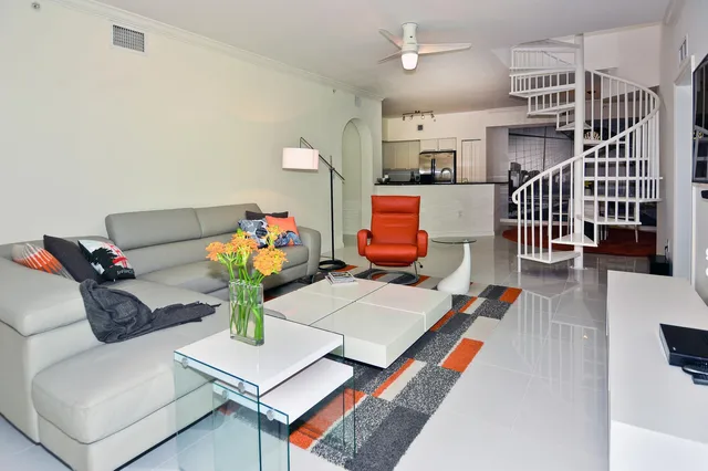 The Astor Unit 502 photo 8