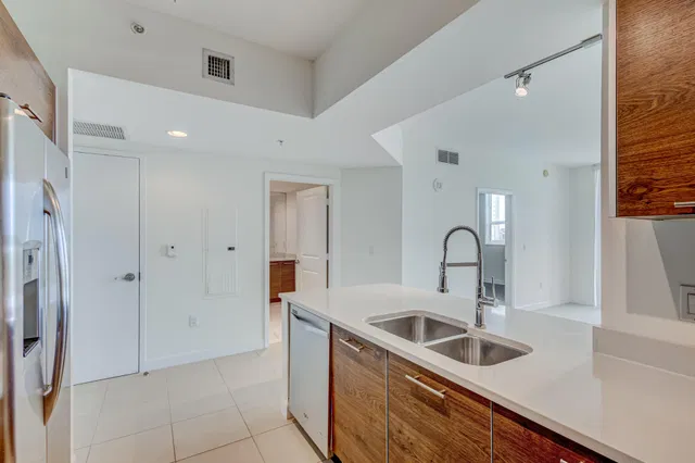 City Palms Unit 433 photo 5