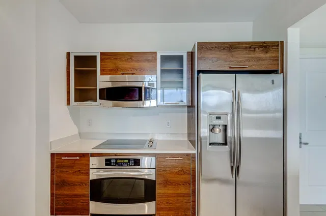 City Palms Unit 433 photo 6