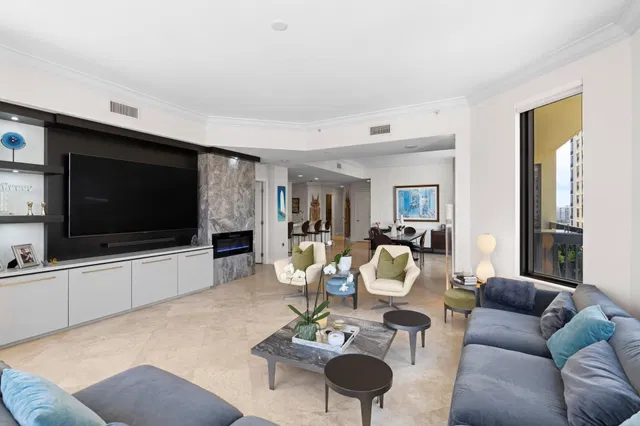 One City Plaza Unit 1409 photo 6