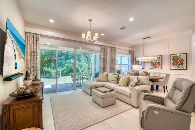 Residences at Midtown Palm Beach Gardens Residence photo 5