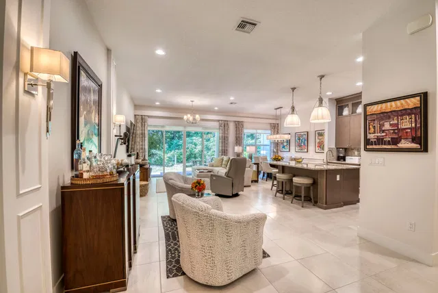 Residences at Midtown Palm Beach Gardens Residence photo 9