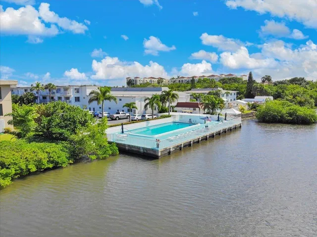 4001 S Ocean Boulevard #106