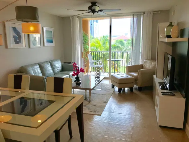 The Tower Condominium at Cityplace Unit 407 photo 5