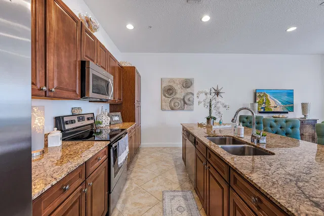 Villas on Antique Row Unit 230 photo 8