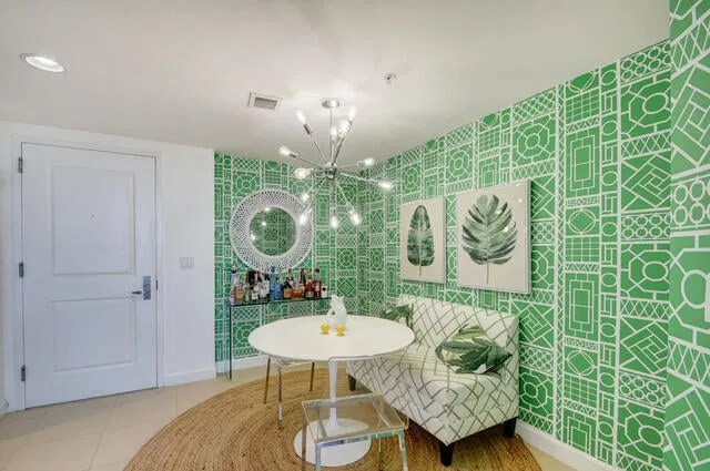 City Palms Unit 709 photo 2