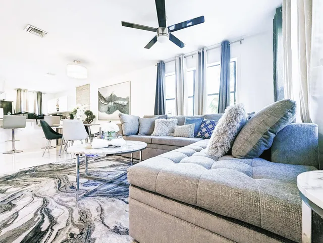 NOMAR West Palm Beach Residence photo 5