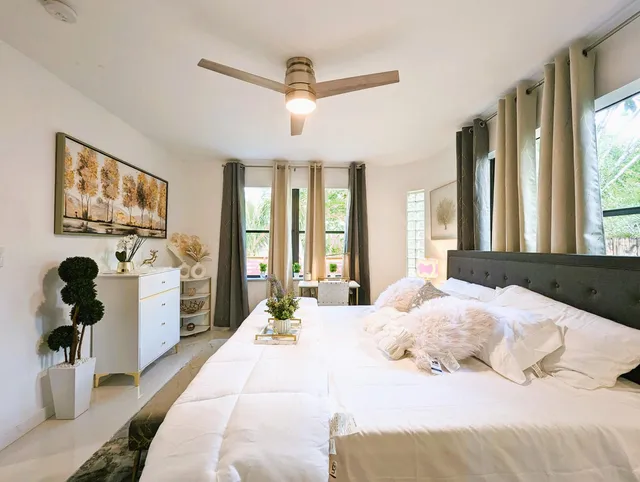 NOMAR West Palm Beach Residence photo 12