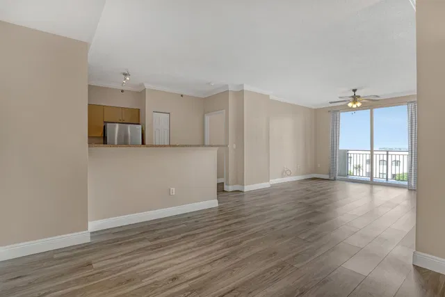 The Montecito Unit 506 photo 9