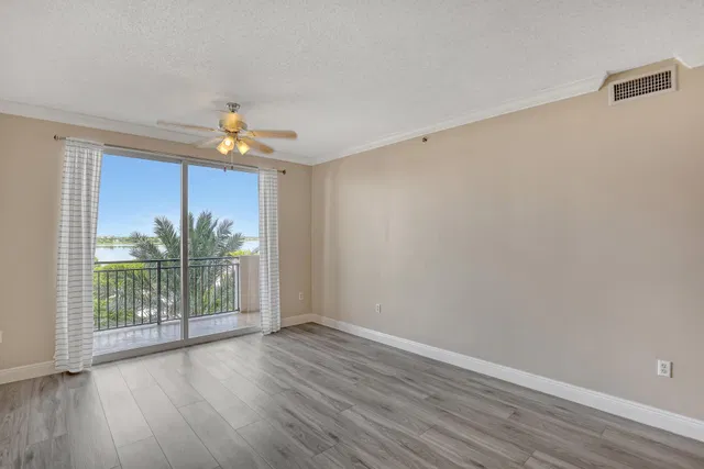 The Montecito Unit 506 photo 11