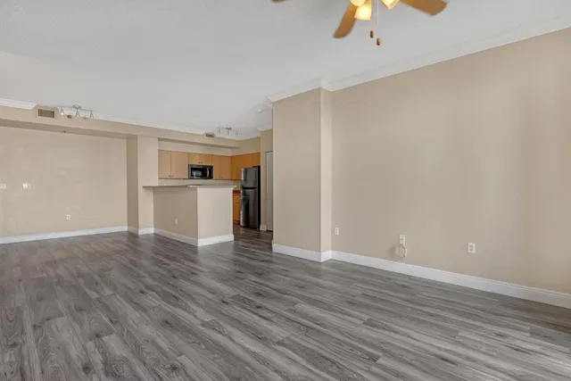 The Montecito Unit 506 photo 17