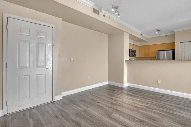 The Montecito Unit 506 photo 18