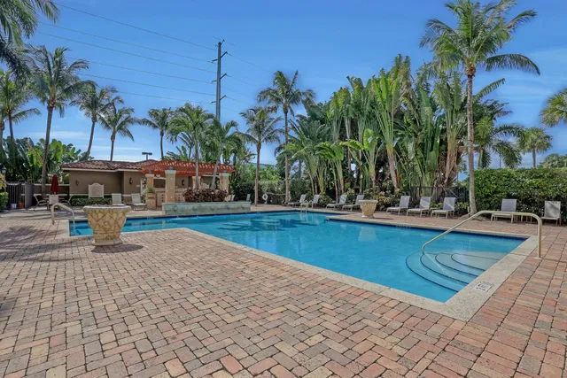 The Montecito Unit 506 photo 43