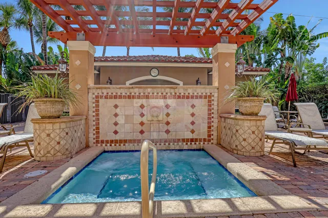 The Montecito Unit 506 photo 47
