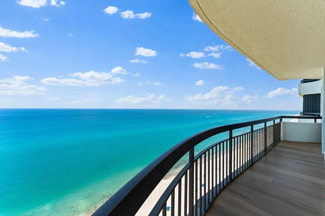 4000 N Ocean Singer Island Unit 2301 photo 4