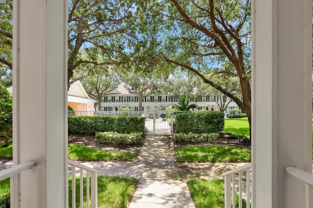 Charleston Court at Abacoa Residence photo 3