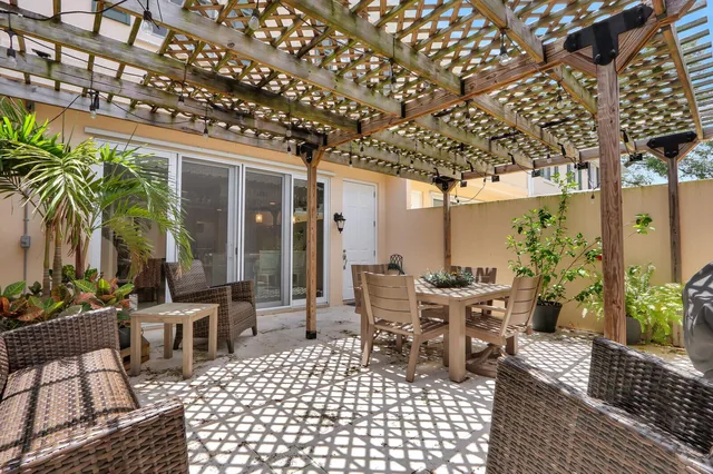Charleston Court at Abacoa Residence photo 35