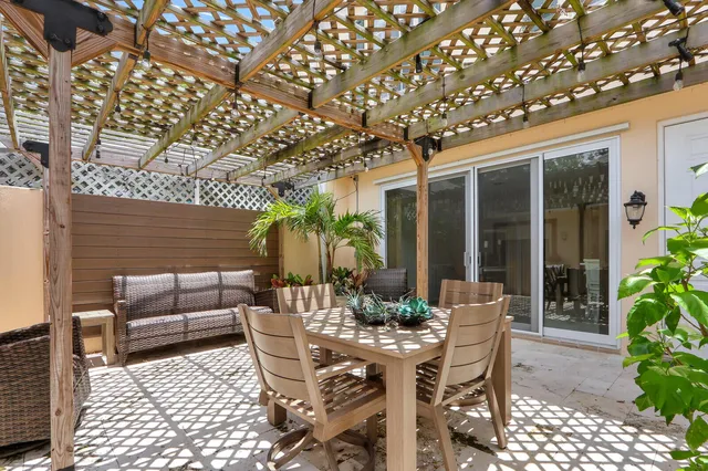 Charleston Court at Abacoa Residence photo 36