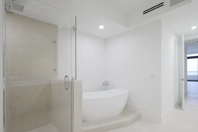 The Plaza of The Palm Beaches Unit Ph1f photo 8
