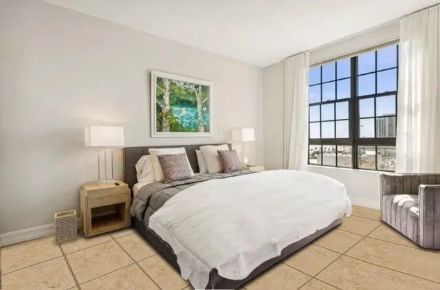 One City Plaza Unit 905 photo 10