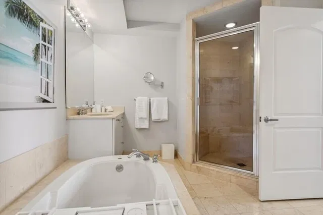 One City Plaza Unit 905 photo 14