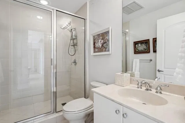 One City Plaza Unit 905 photo 15