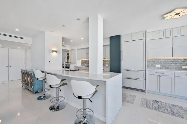 Martinique Singer Island Unit 2401 photo 6