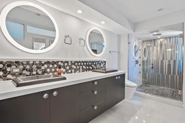 Martinique Singer Island Unit 2401 photo 7