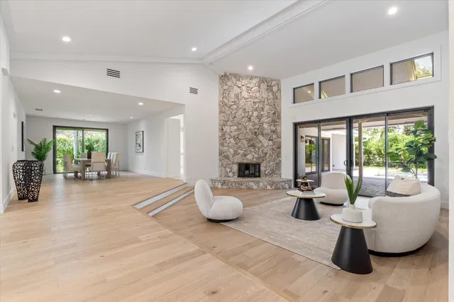 Boca Bath & Tennis Residence photo 9