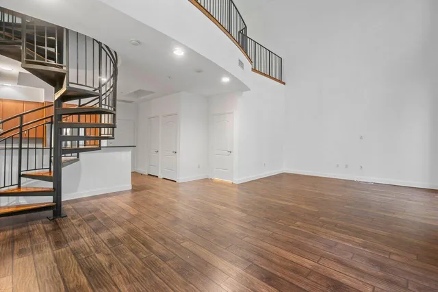 One City Plaza Unit 236 photo 8