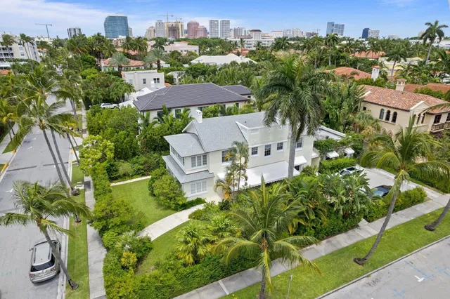 301 Chilean Avenue 1 #1, 6