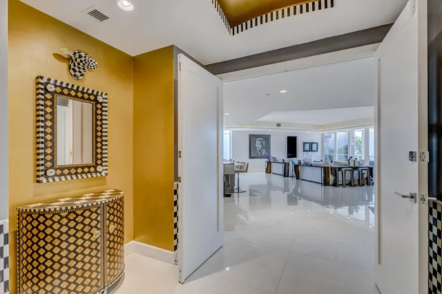 Azure Palm Beach Gardens Unit 412 photo 3