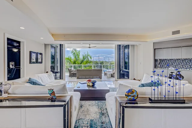 Azure Palm Beach Gardens Unit 412 photo 5