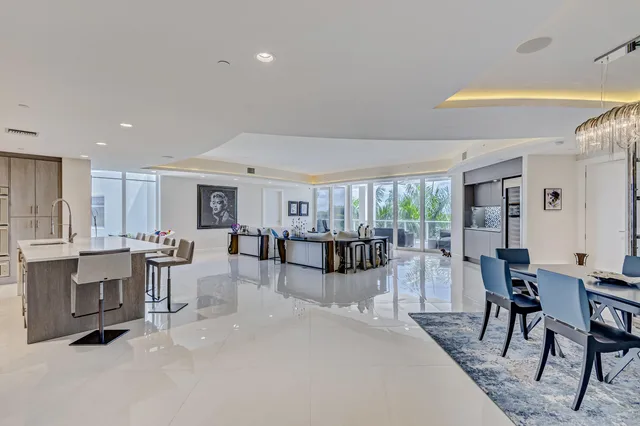 Azure Palm Beach Gardens Unit 412 photo 9