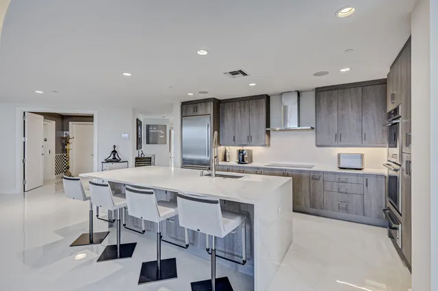 Azure Palm Beach Gardens Unit 412 photo 17