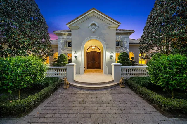Bear's Club Residence photo 2