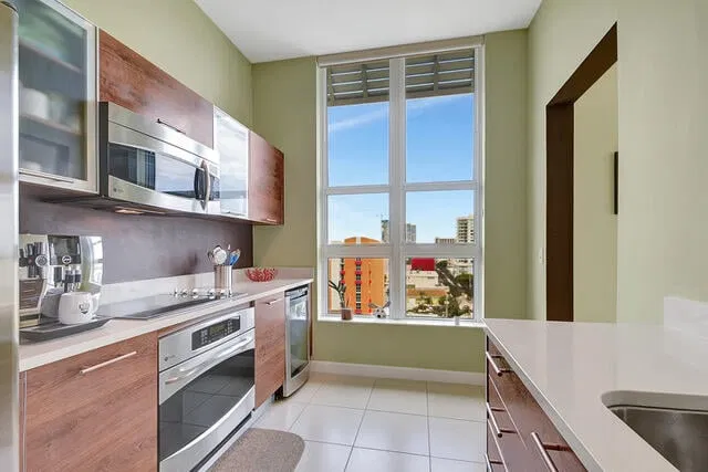 City Palms Unit 1042 photo 6