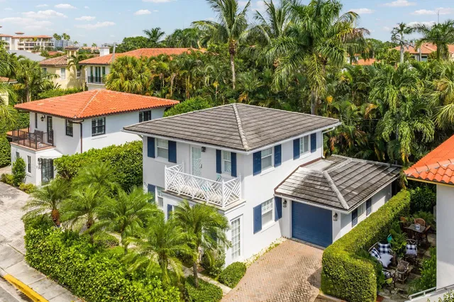 233 Oleander Avenue