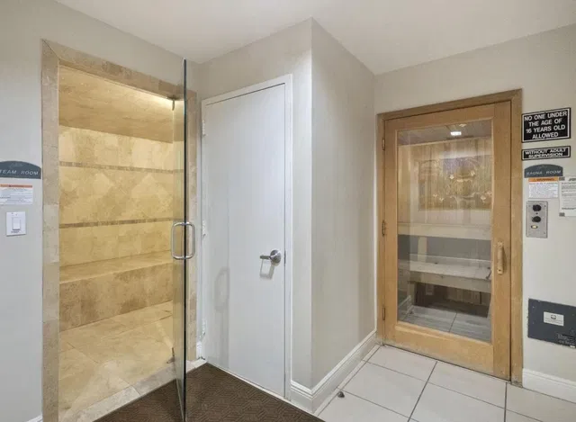 610 Clematis Unit 513 photo 24