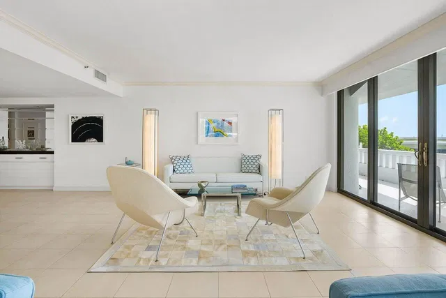 2660 S Ocean Boulevard #104n