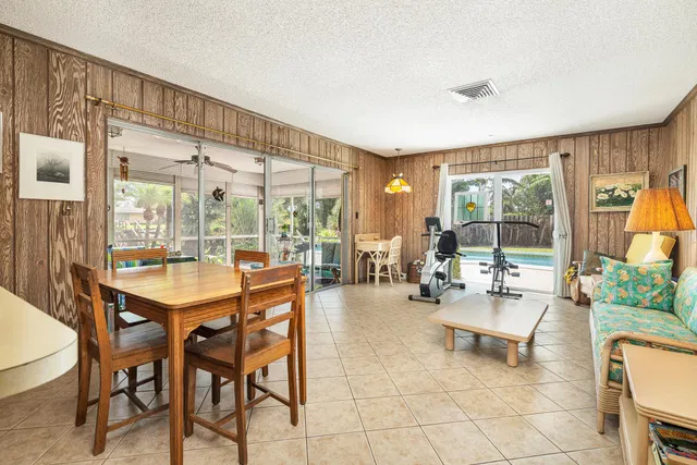 Residence photo 7