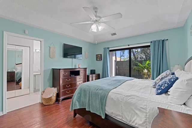 Residence photo 22